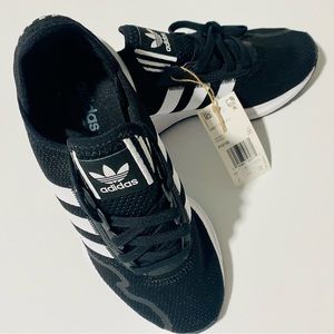Adidas Swift Run  XJ